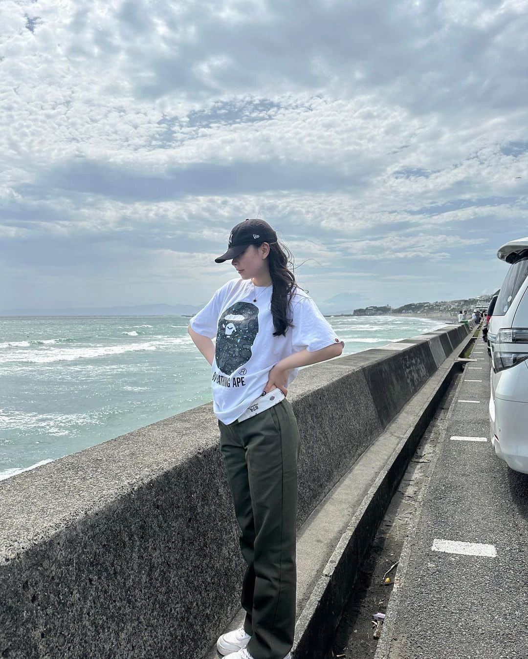 森美生さんのインスタグラム写真 - (森美生Instagram)「朝の海でぼーっとしたい JEEP乗り回す女になるのが夢になりました」6月8日 15時04分 - miosuke48
