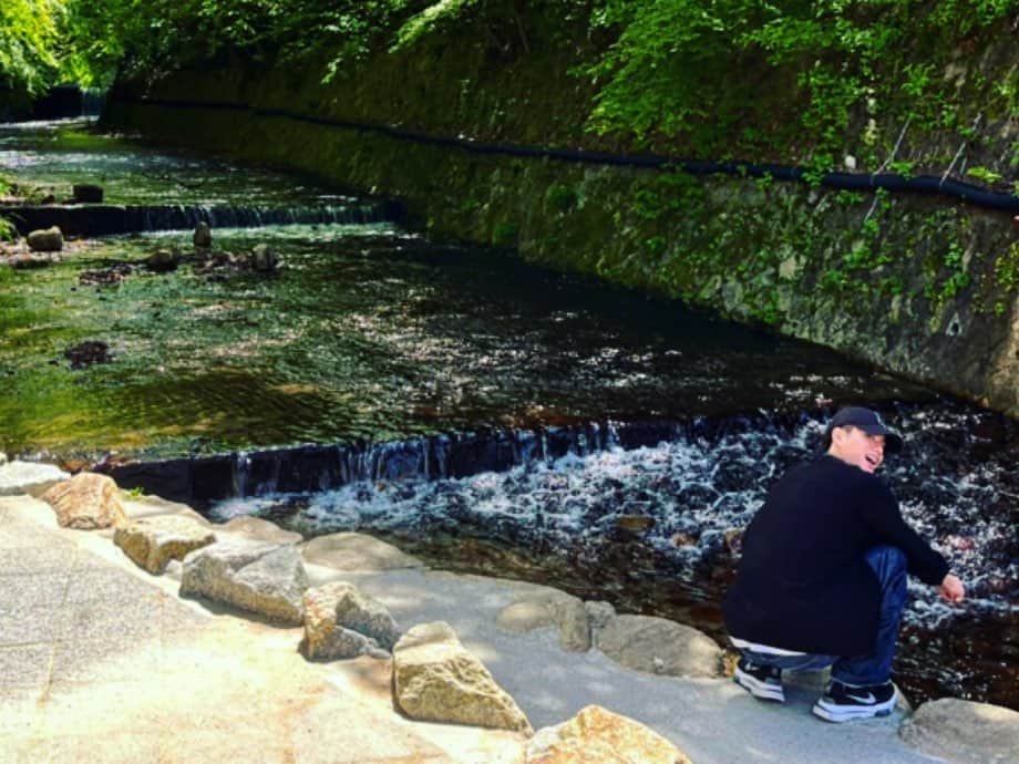 渡辺アオトのインスタグラム：「. 暑くなってきたから体調管理気をつけましょ。#本当に」