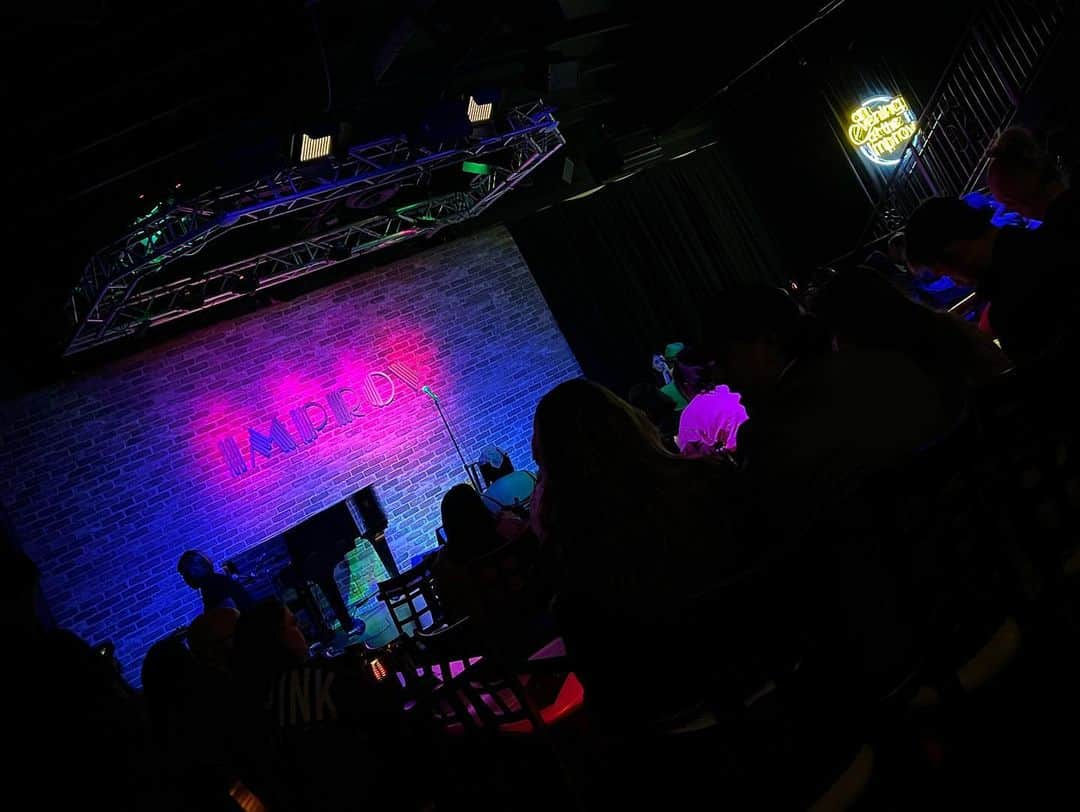 リコ・ロドリゲスさんのインスタグラム写真 - (リコ・ロドリゲスInstagram)「What “think fast” looks like for us 😂  • My boy @marcellohdz KILLED it last night at the @hollywoodimprov!  🔥🔥 LATINO POWER 🔥🔥」6月8日 11時03分 - starringrico