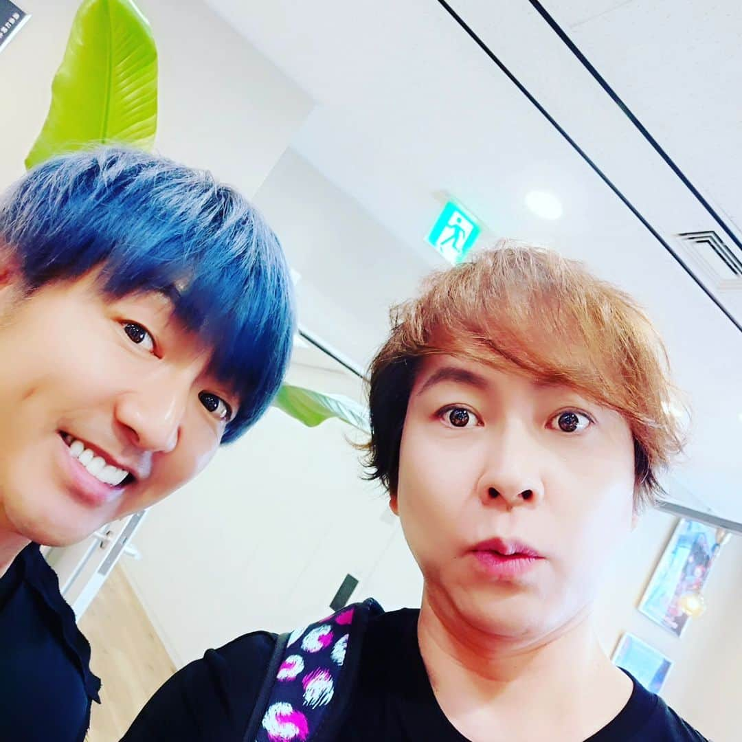 置鮎龍太郎さんのインスタグラム写真 - (置鮎龍太郎Instagram)「テニフェスぶり(中、一日)（笑）で会った成くん♪  #置鮎龍太郎 #川本成」6月8日 11時24分 - chikichikiko