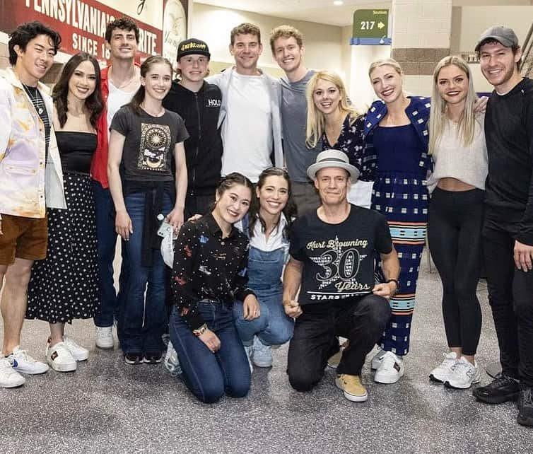 ジェイソン・ブラウンさんのインスタグラム写真 - (ジェイソン・ブラウンInstagram)「Stars on Ice 2023 ✔️🇺🇸  Some of my favorite #bts group photos from the last 2 weeks! #photodump #soi2023 #starsonice #tour #iceshow #show #figureskating #skating」6月8日 11時37分 - jasonbskates