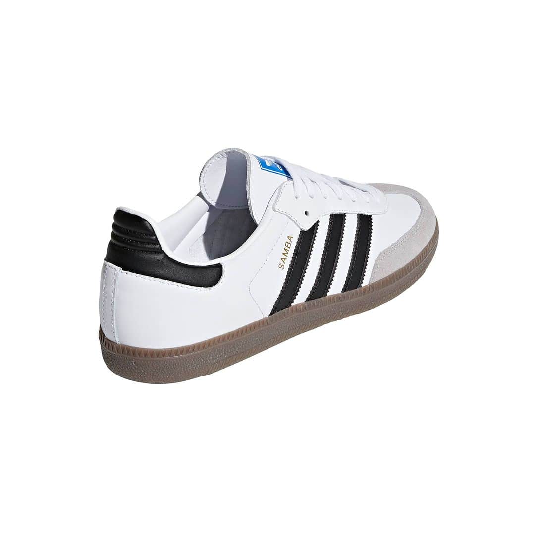 ABC-MART Grand Stageさんのインスタグラム写真 - (ABC-MART Grand StageInstagram)「・ 【6/9（FRI）Release】  ADIDAS B75806  SAMBA OG  WHT/BLK/GRNT ￥15,400（税込）  ＊お一人様1点までとさせて頂きます。 ＊お電話や店頭でのお取り置きなどは承れませんので予めご了承ください。 ＊店舗によって取り扱いサイズが異なる場合が御座います。 ＊配送遅延等が発生した際は、店舗によって発売日が変更となる可能性もございます。 ＊当日の状況に応じて店頭抽選を行うなどの販売方法が変更となる可能性もございます。店頭スタッフの指示に従っていただく様お願い致します。  #abcgs #abcmart #abcマート #adidas #アディダス #samba #sambaog #サンバ」6月8日 12時00分 - abcmart_grandstage