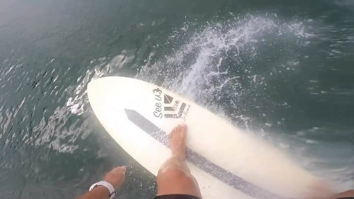 ISOPPのインスタグラム：「日焼けが止まらない季節になりました☀️ 海がぁ〜🌊海が呼んでいる〜🌈🌈🌈」