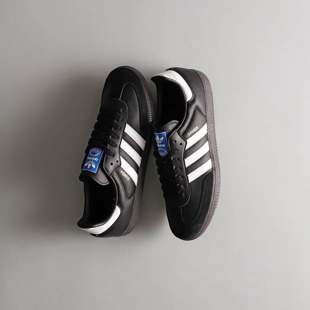 のインスタグラム：「・ 【6/9（FRI）Release】  ADIDAS B75807  SAMBA OG  BLK/WHT/GUM ￥15,400（税込）  ＊お一人様1点までとさせて頂きます。 ＊お電話や店頭でのお取り置きなどは承れませんので予めご了承ください。 ＊店舗によって取り扱いサイズが異なる場合が御座います。 ＊配送遅延等が発生した際は、店舗によって発売日が変更となる可能性もございます。 ＊当日の状況に応じて店頭抽選を行うなどの販売方法が変更となる可能性もございます。店頭スタッフの指示に従っていただく様お願い致します。  #abcgs #abcmart #abcマート #adidas #アディダス #samba #sambaog #サンバ」