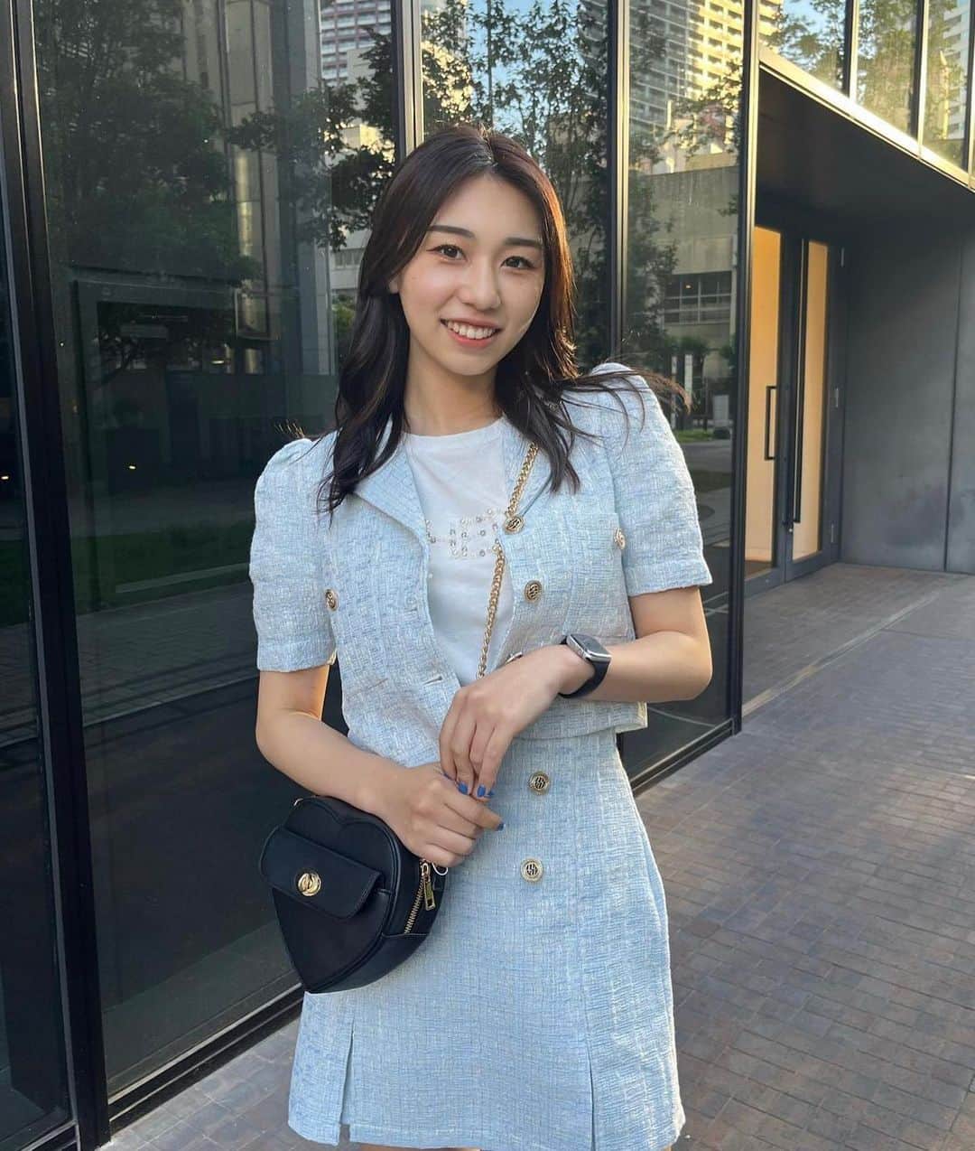 Fleur Fleurのインスタグラム：「［日本🇯🇵trip購買流程✈️✏️］ 全部介紹嘅貨品都係現貨發售 All 20%off!! 買滿$1600可享免費SF🚚送貨 香港🇭🇰同埋澳門🇲🇴嘅客人都可以使用呢個優惠 全線貨品需要訂貨 今個星期五將會到貨 見到鍾意嘅貨品WhatsApp查詢  入數確認之後才會留貨俾你 大熱款式都有存貨 不過由於有好多客人查詢 到貨後就未必有現貨賣 記得訂貨啦！ 星期五晚上就可以拎😌🛍️ WhatsApp查詢熱線5572-9458 銅鑼灣門市：恩平道52號2樓A室」