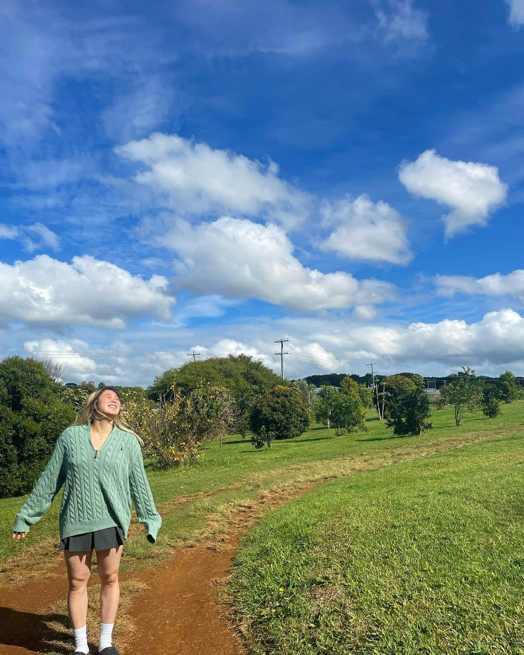 山田愛さんのインスタグラム写真 - (山田愛Instagram)「The farm life🌴 We saw mini piggies as well  #byronbay ☺️☀️ #🇦🇺」6月8日 12時43分 - aiyamada_