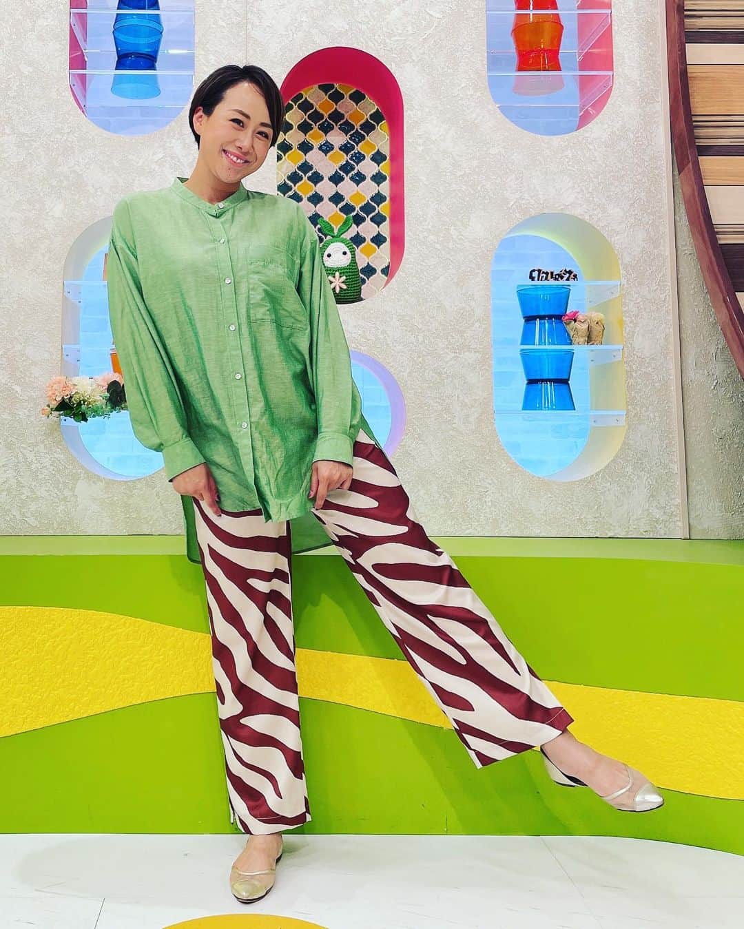 のインスタグラム：「@luxe_garden_official  @luxegarden_mza   ありがとうございます！💚💚💚 柄パンツかわいい❣️❣️」
