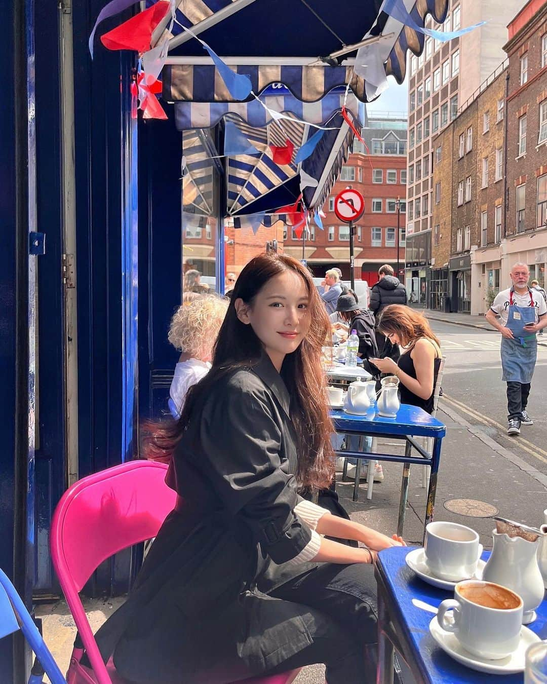 スルギさんのインスタグラム写真 - (スルギInstagram)「스콘 맛집이라는데 버거앤랍스터 먹고 배불러서  커피만 먹고 왔네😅」6月8日 23時23分 - lovee_seul