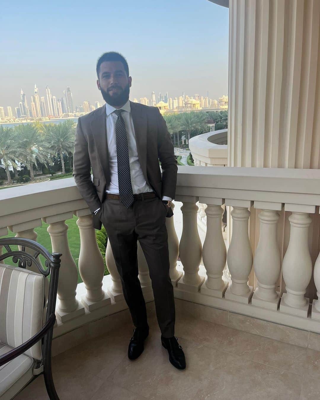 ホタのインスタグラム：「Dubai 🌇」