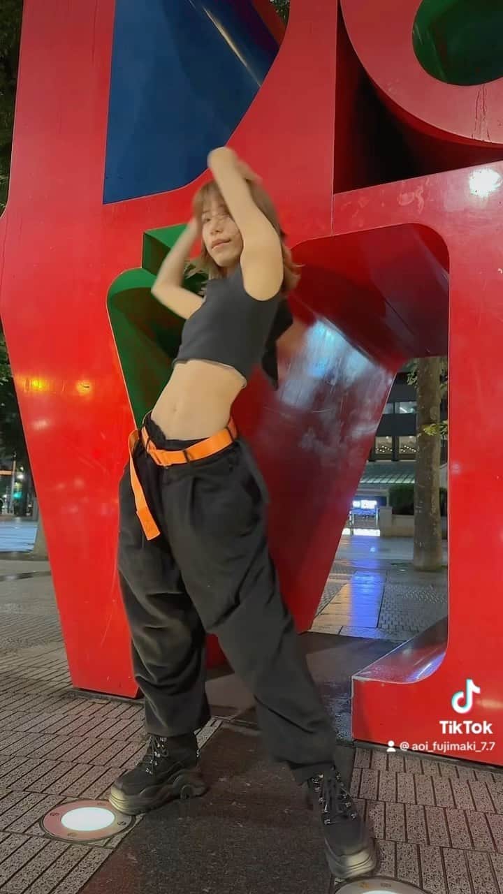 のインスタグラム：「#腹筋#腹筋女子 #腹筋トレーニング#ウエスト#ウエスト痩せ#ダイエット#DANCE#dancer」