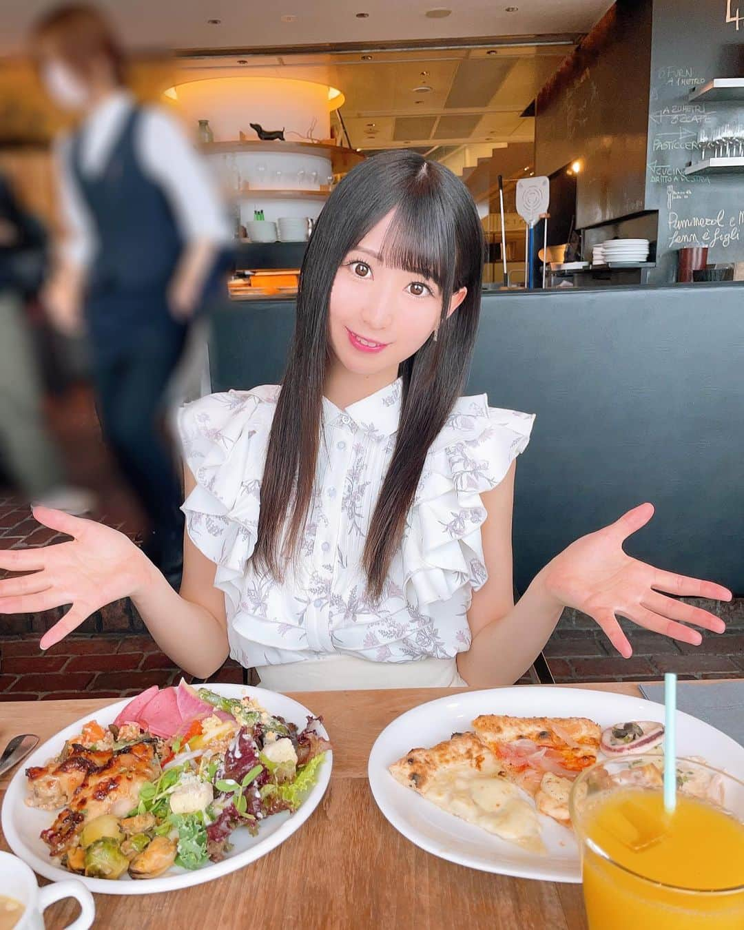 谷麻由里のインスタグラム：「美味しかった♡ ピザが1番美味しかった！  #カフェ #名古屋グルメ #名古屋 #ランチ #ビュッフェ #ビュッフェランチ #ホテルビュッフェ」