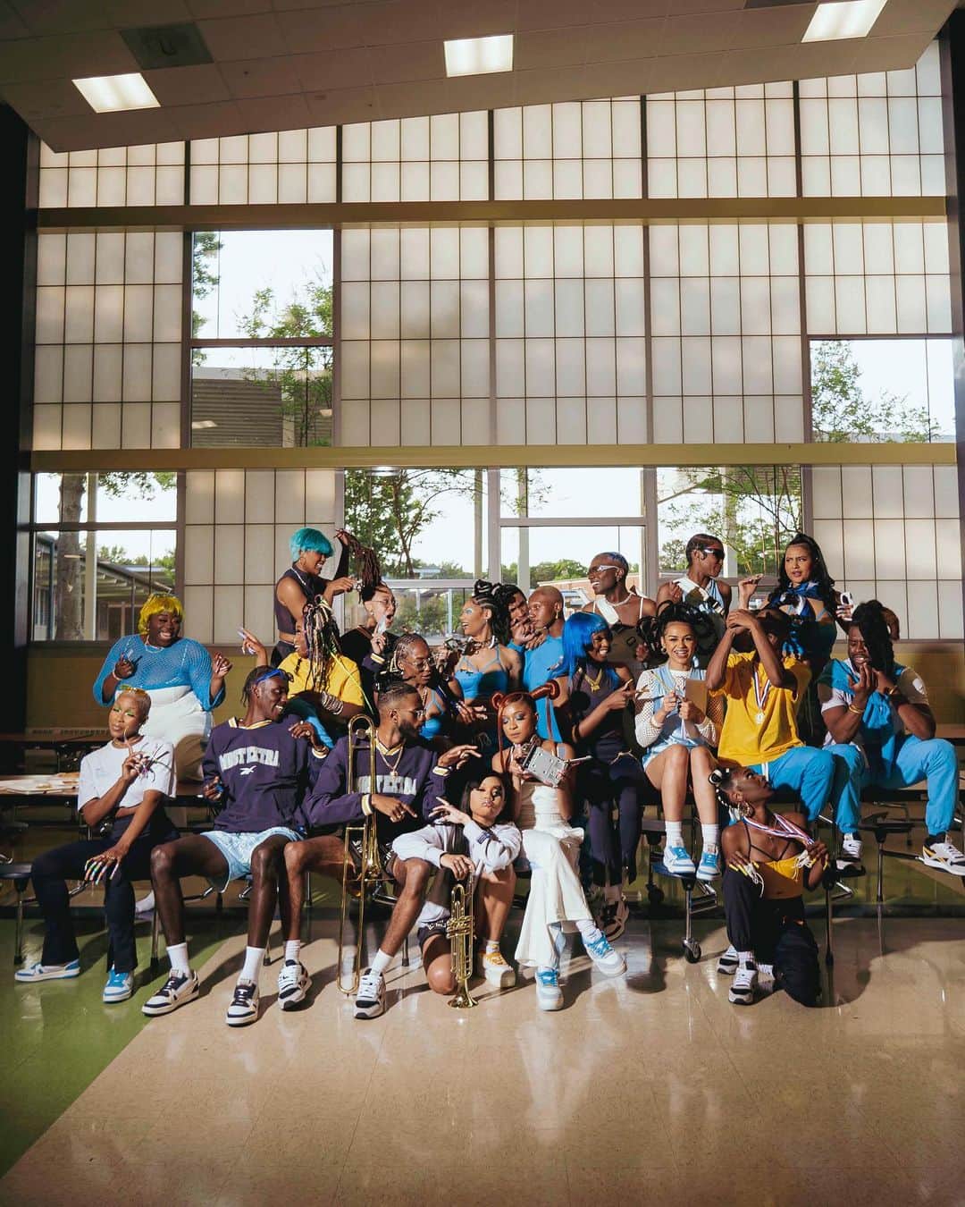 Reebokさんのインスタグラム写真 - (ReebokInstagram)「The Most Extra collection, helped brought to life by the Statement Modelz, celebrates next-gen creatives of color. Reebok also makes a pledge of $15K to the Fashion Institute of Technology’s Social Justice Center.」6月9日 0時02分 - reebok
