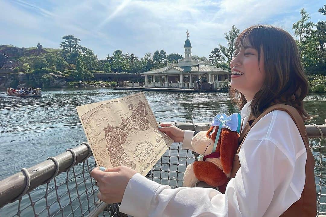 戸島花さんのインスタグラム写真 - (戸島花Instagram)「🧭🗺️  📷 @wasabi_photo01   #ディズニーランド #disneyland #トムソーヤ島 #トムソーヤ島いかだ」6月8日 15時35分 - tojima_hana