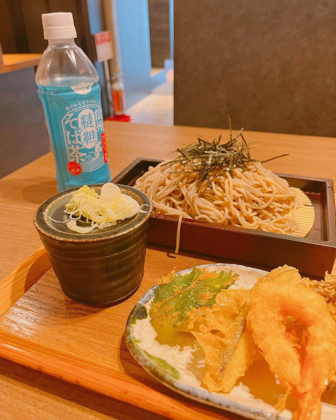 木高イサミさんのインスタグラム写真 - (木高イサミInstagram)「三度の飯より蕎麦が好き。 SAGATさんの営業がてらラジオ終わりによく飲んでます。」6月8日 16時43分 - isami_777