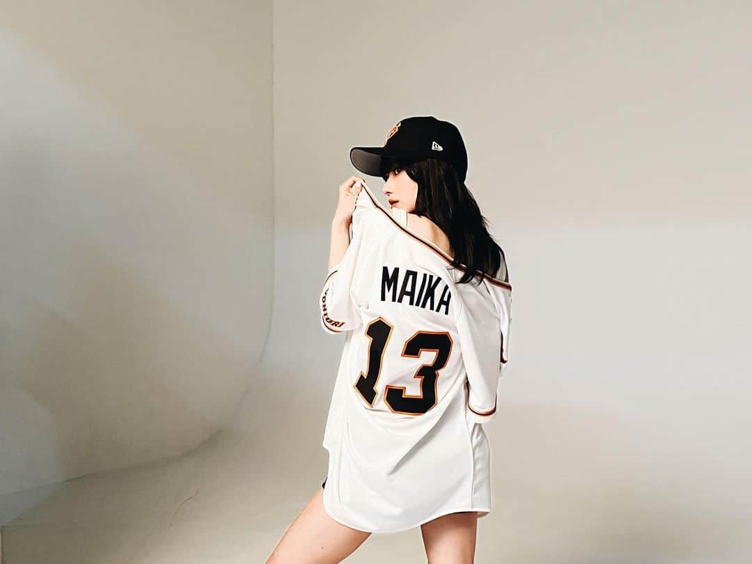 山本舞香のインスタグラム：「🖤🧡🖤🧡」