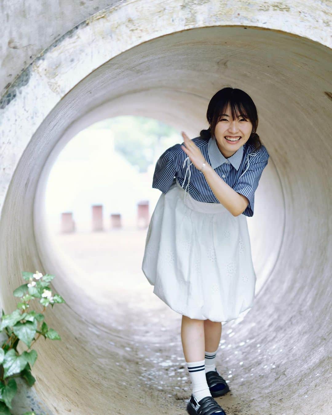 戸田華鈴のインスタグラム：「久しぶりの中山さんと📷  中さんと撮影の時は笑ってる写真が沢山（雨女で毎回雨ですが笑）」