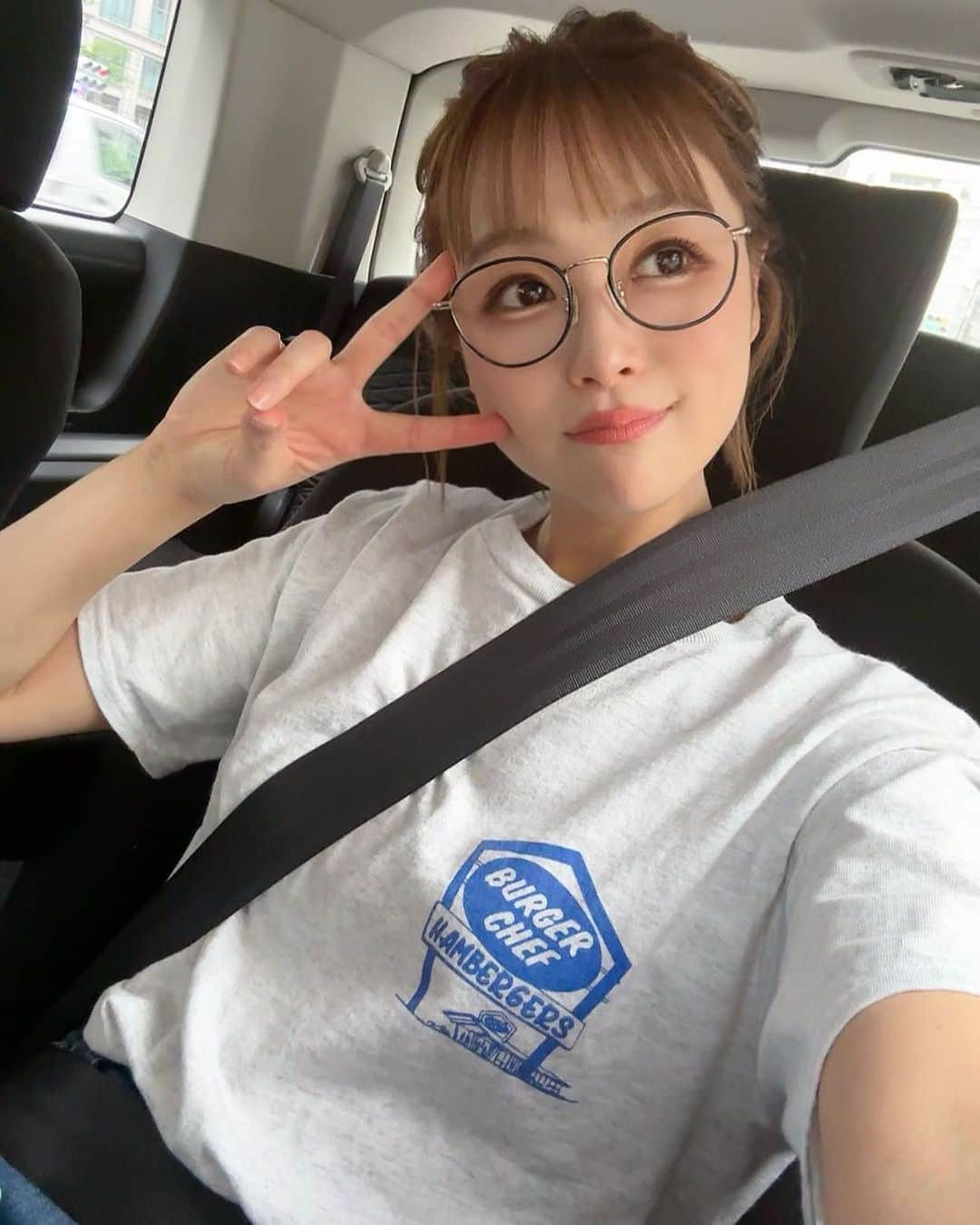 鈴木奈々さんのインスタグラム写真 - (鈴木奈々Instagram)「仕事終わりに、 お父さんが車で迎えに来てくれました😊 次の仕事まで時間あるのでその前に夜ご飯たべよー✨ #お父さんありがとう」6月8日 18時02分 - nana_suzuki79