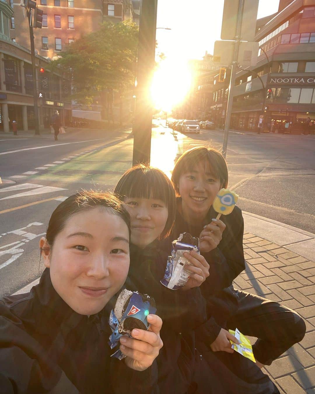 藤堂なな子さんのインスタグラム写真 - (藤堂なな子Instagram)「同期🫶 と、かにケーキ  #初フェリー #めちゃテンション上がった」6月8日 18時39分 - todonanako