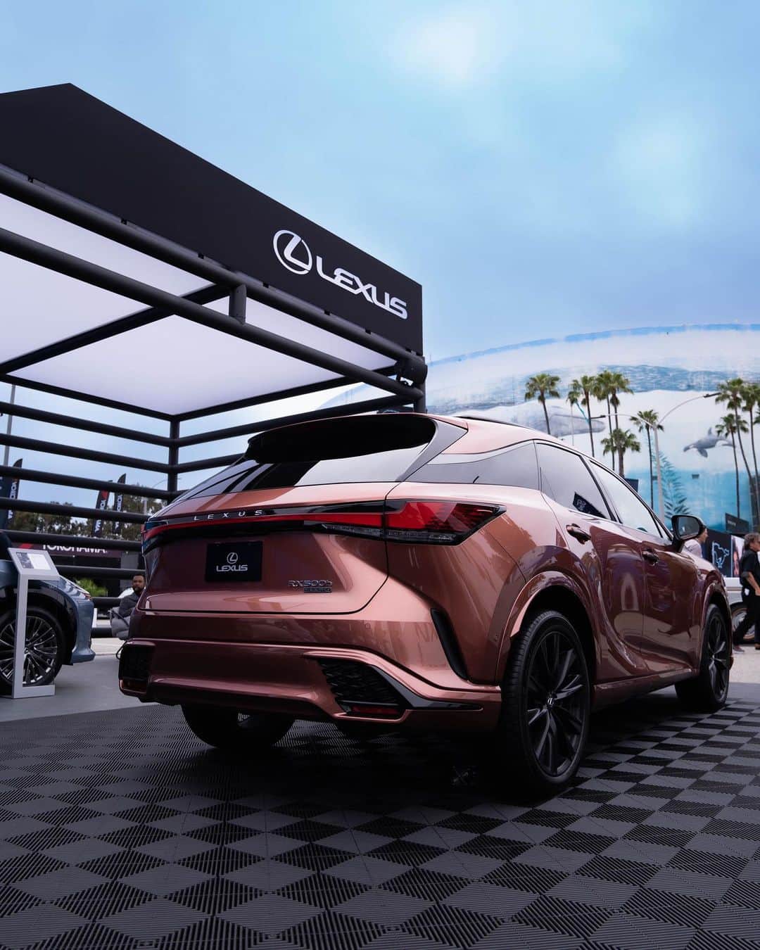 Gents Loungeさんのインスタグラム写真 - (Gents LoungeInstagram)「Had a blast checking out the new electrified lineup from @lexususa at the @electrify_expo in Long Beach a few weeks ago. I found out my wife was having a baby about 30 minutes after these photos were taken!! I think that beautiful rust colored RX might be the upgrade we’re looking for!  #lexusnx #lexusrx #lexuspartner」6月8日 18時41分 - gentslounge