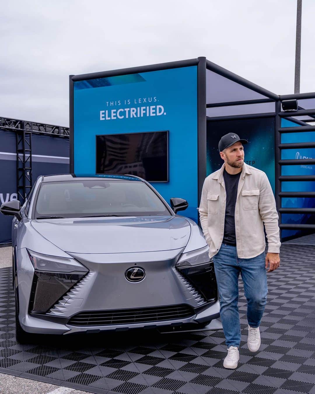 Gents Loungeのインスタグラム：「Had a blast checking out the new electrified lineup from @lexususa at the @electrify_expo in Long Beach a few weeks ago. I found out my wife was having a baby about 30 minutes after these photos were taken!! I think that beautiful rust colored RX might be the upgrade we’re looking for!  #lexusnx #lexusrx #lexuspartner」