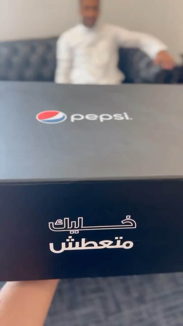 サーミー・アル＝ジャービルのインスタグラム：「انا جاهز لرحلة العمر مع @pepsi_saudi 😎💙❤️؟ مين تتوقعون يفوز بالنهائي 😍؟」