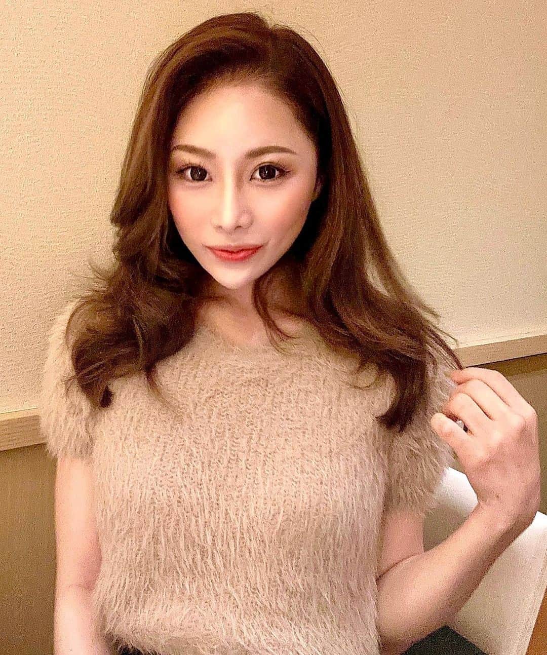 NANOのインスタグラム：「たまーにしたくなるイメチェン✨✨🙃  #新宿 #歌舞伎町 #キャバクラ #キャバ嬢 #キングダムクイーン」