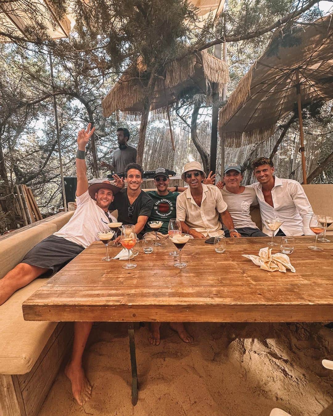 イバイ・ゴメスさんのインスタグラム写真 - (イバイ・ゴメスInstagram)「¡Ha sido un viaje PANTASTIC! ☕ ...