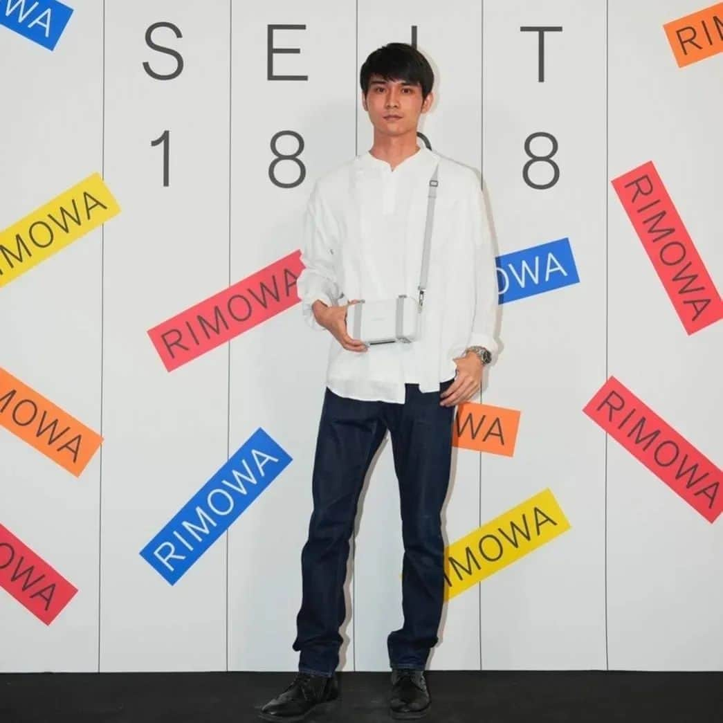 北原慎也のインスタグラム：「リモワ125周年アニバーサリー展「SEIT1898」  125周年おめでとうございます! 歴史を感じました! 明日から開催されます。 良かったら行ってみてください！  Thank you for inviting!  SEIT 1898  2023年6月9日（金）- 2023年6月18日(日)　11:00-19:00(最終入場18:00) 開催場所：東京都渋谷区神宮前6-35-6　ヨドバシJ6ビル（旧ジング） 入場料：無料 公式サイト：www.rimowaseit1898.com 来場予約：上記サイト内に予約フォーム（6/1開設予定）より予約受付中。  #RIMOWA125 #RIMOWAseit1898」