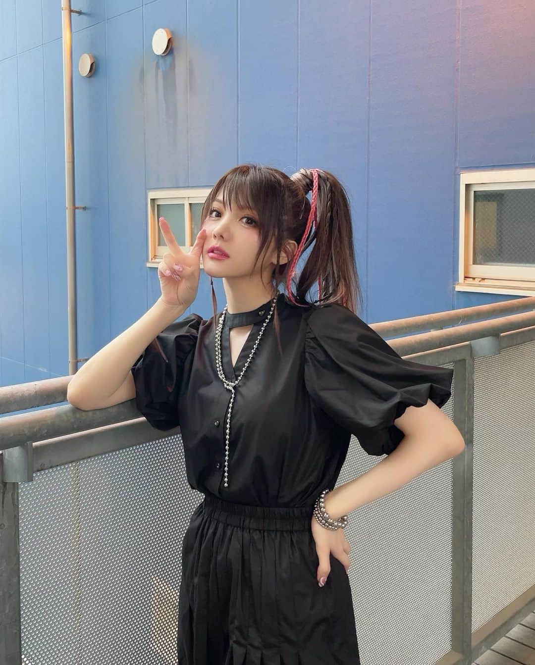 田中れいなさんのインスタグラム写真 - (田中れいなInstagram)「. 愛ちゃんがね 愛ちゃんが作った洋服プレゼントしてくれたぁ🎁🎈⸒⸒ ...