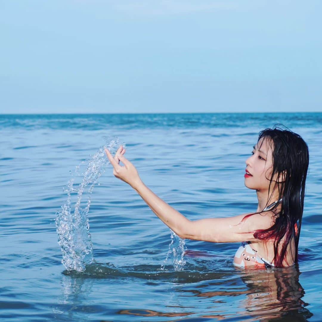 ビーム先生さんのインスタグラム写真 - (ビーム先生Instagram)「ฉันเป็นไซเรน ♫ สั่งน้ำทะเลได้ดั่งใจ アリエル😳」6月8日 18時55分 - beamsensei