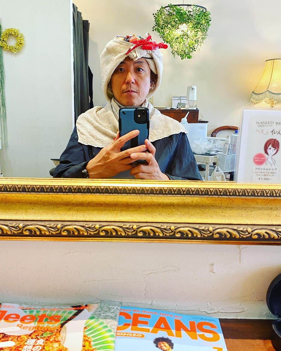 黒川忠文のインスタグラム：「パーマおじさん完成 #自撮りおじさん」