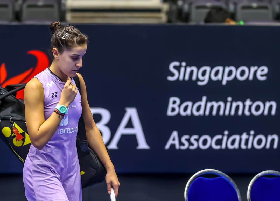キャロリーナ・マリンのインスタグラム：「Disappointed with today's match. Time to get ready for Indonesia Open 🔜  Decepcionada con el partido de hoy. Toca preparar el Indonesia Open 🇮🇩  📸 @badmintonphoto_official  #PuedoPorquePiensoQuePuedo」