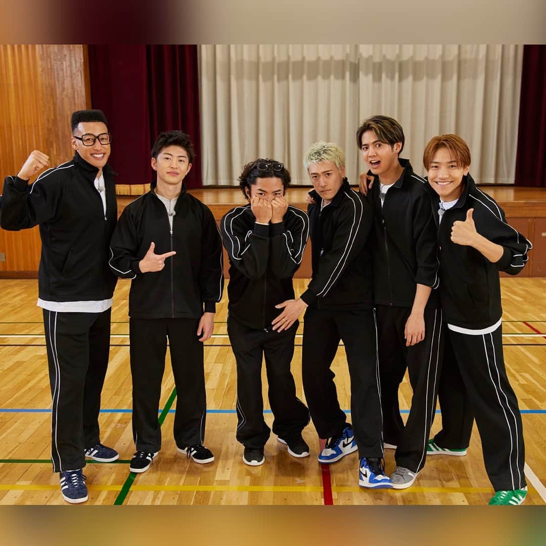 GENERATIONS高校TVさんのインスタグラム写真 - (GENERATIONS高校TVInstagram)「GENEvs超特急の熱い戦いと NG無しのぶっちゃけトークはどうだった🤗❓  亜嵐のいつもの笑い声がなかったから 寂しいところはあったけど その分メンバーが頑張って めちゃくちゃ盛り上げてくれて 本当に感謝です☺️💜  GENE×超特急のスペシャルコラボパフォーマンスの キレキレダンスはカッコ良すぎたよね😍✨  みんなはどのシーンがお気に入り❓ コメントで教えてね✏️  #gene高 #ジェネ高 #generations高校tv #gene #generations #ジェネ #ジェネレーションズ #generationsfromexiletribe #ldh #白濱亜嵐 #片寄涼太 #数原龍友 #小森隼 #佐野玲於 #関口メンディーー #中務裕太」6月8日 19時32分 - genekou_official