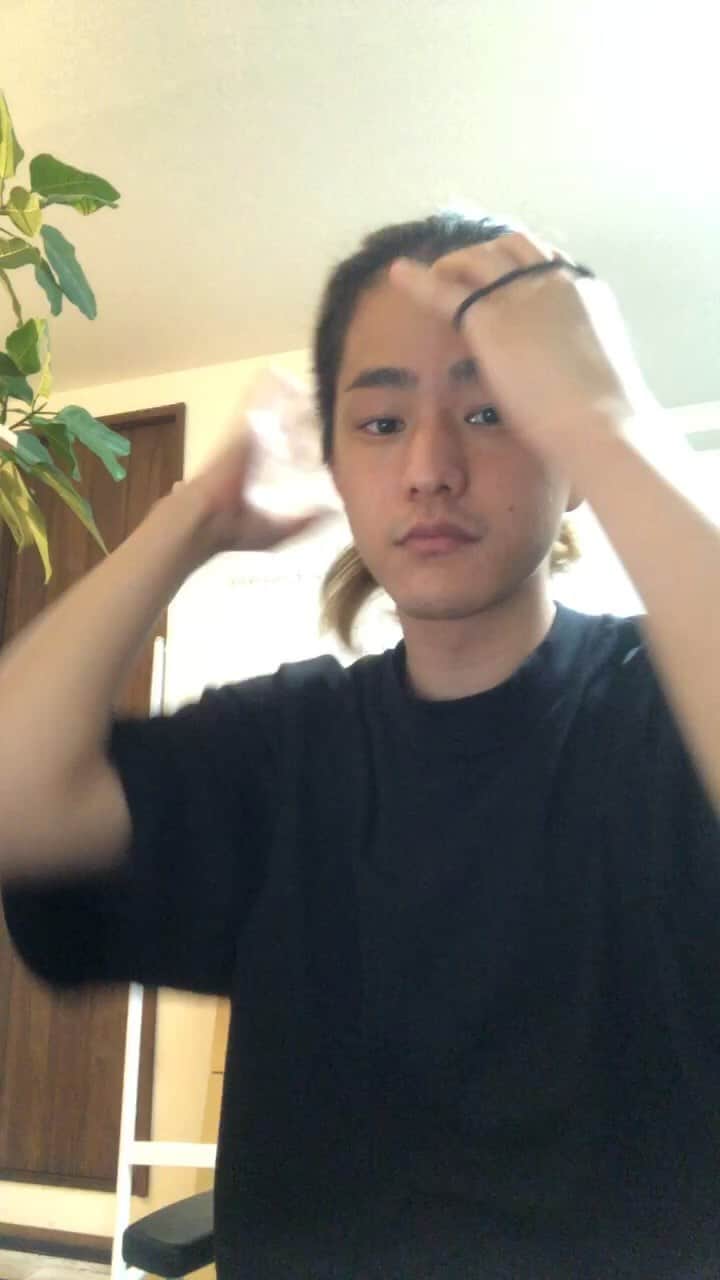 三海裕弥のインスタグラム：「Long time no see!! On IG LIVE😳」