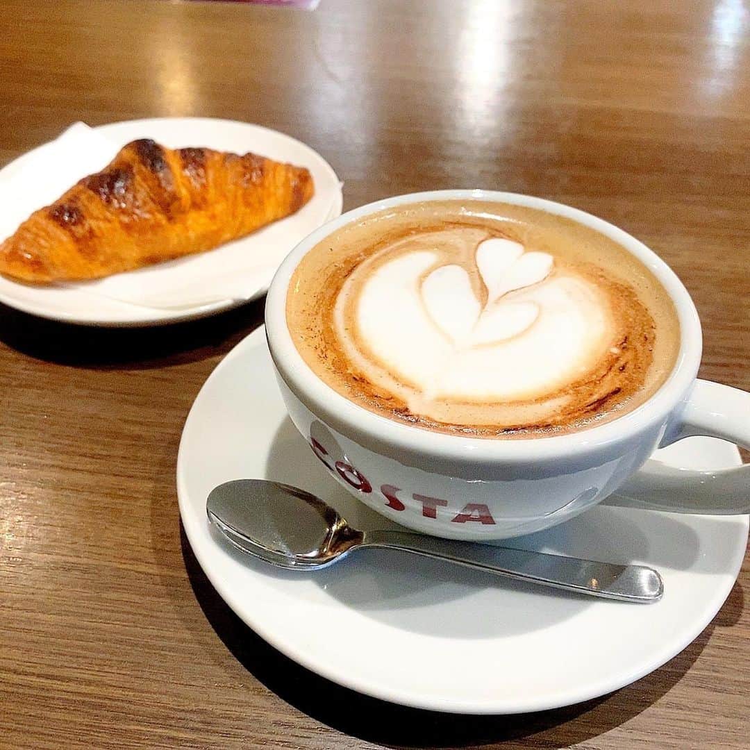 瀧脇笙古さんのインスタグラム写真 - (瀧脇笙古Instagram)「☕️Cafe☕️ ⁡ ⁡ ⁡ ⁡ いつだかの🥐 美味しかったな ⁡ ⁡ ⁡ ⁡ #イコラブ #costacoffee」6月8日 19時43分 - takiwaki_shoko_