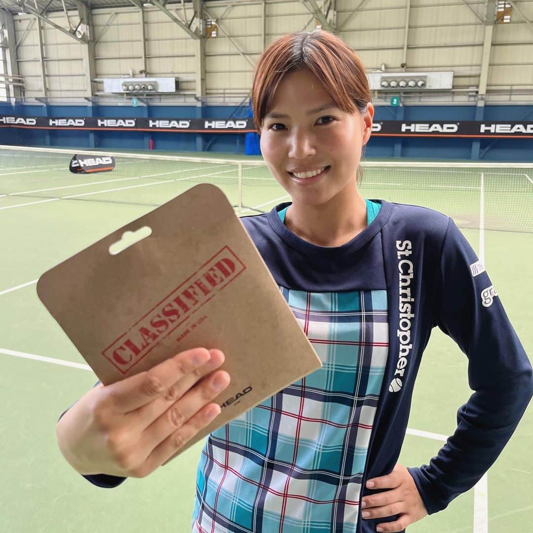 のインスタグラム：「@head.japan.official から謎のストリングが届きました…！ どんなストリングなのか、、打つのが楽しみ🎾 ⁡ 感想楽しみにしててください😳 ⁡ ⁡ ⁡」