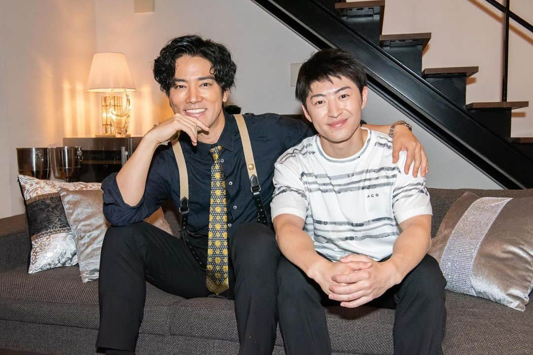 ケイジとケンジ、時々ハンジ。さんのインスタグラム写真 - (ケイジとケンジ、時々ハンジ。Instagram)「.  ‎𓊆 最終回まであと1時間❕𓊇  伝説のこのコンビが、、！🐯🐬 今夜は最凶の敵に⁉ ぜひリアタイしてくださいね🧏🏻‍♀️  #ケイジとケンジ時々ハンジ #桐谷健太 #佐野玲於 #GENERATIONS #今夜9時放送です #おみのがしなく！  .」6月8日 19時58分 - keiji.kenji.hanji