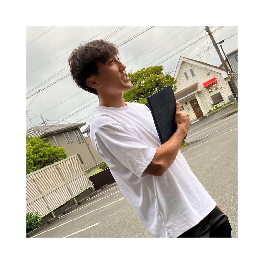 水野泰輔さんのインスタグラム写真 (水野泰輔Instagram)「⁡ さんからオシャレなiPadケースを