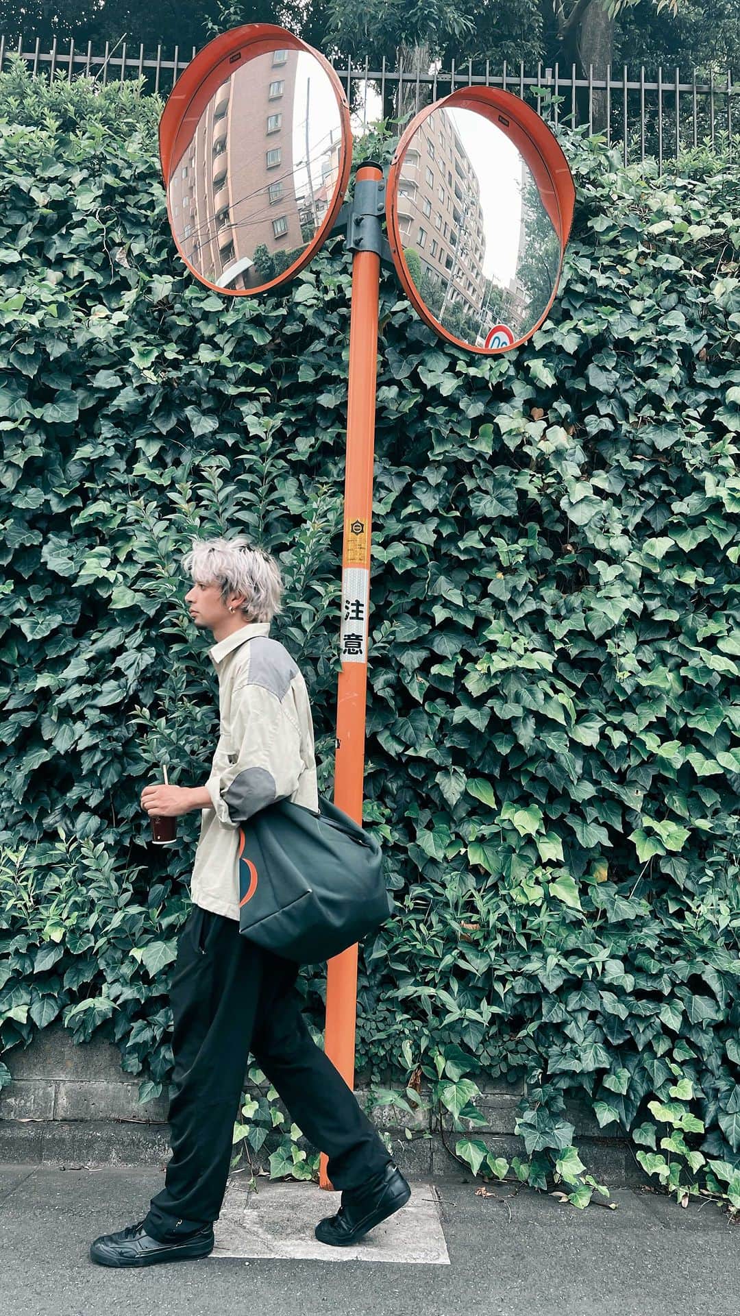 ZiNEZKAMIKAZEのインスタグラム：「when will they learn? ⁡ 📸: @koh_hairdresser」