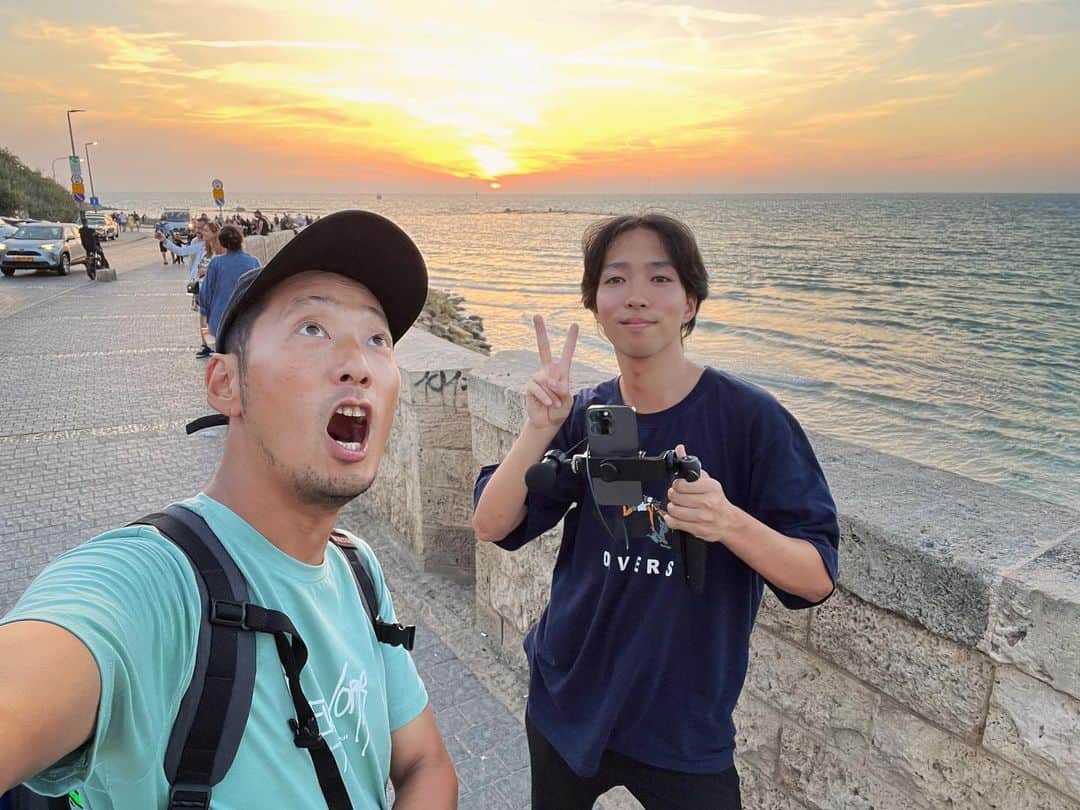DJ MEGURUのインスタグラム：「昨日で半年アシスタントを勤めてくれた哲平ともお別れ。  時には怒られ目に涙を浮かべるこ事もありながら大変な事も沢山あったと思うけど本当に良くここまでついて来てくれたね。  世界を回って色んな人の話を聴いたこの経験が必ずや貴方のこれからの人生の糧となるはず。  最後に…本当に有難う！ ご両親の次に貴方の成功を応援しています。 @teppei_909   #めっちゃ寂しいぜ」