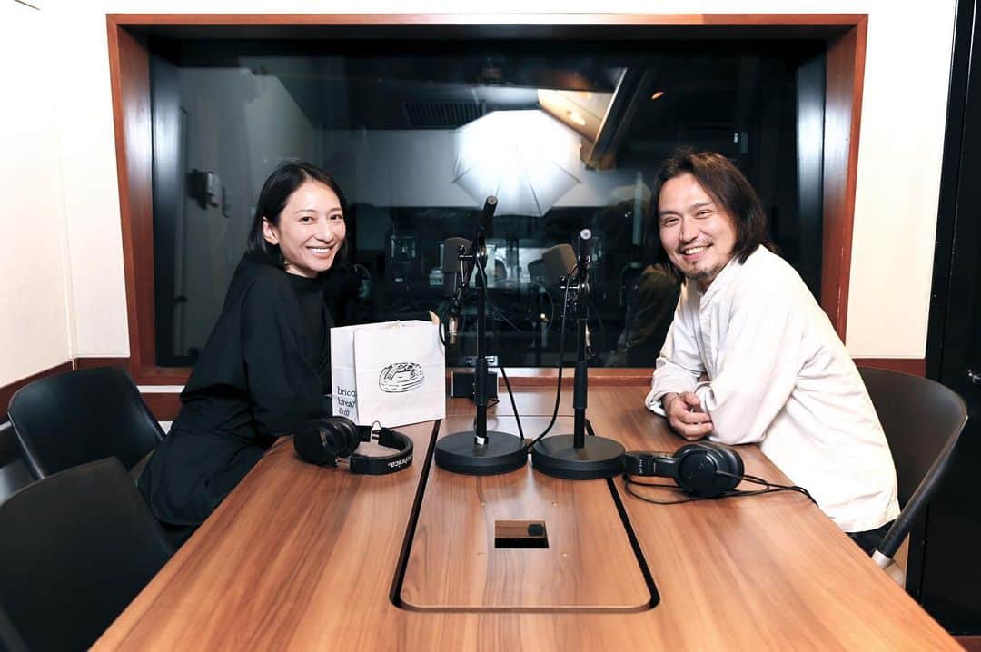 行方 久子 Hisako Namekataのインスタグラム：「. 明日、6月9日17:00から放送になる「TOKYO FM Curators My style×Your style」とレフェルベソンスの生江さんと出演させていただきます。  6月16日、23日、30日と4回に分けて、各25分間の放送です。  ちゃんと話せた気がしないので、どうなっているか心配ではありますが、もしよろしければお耳をお貸しくださいませ🙏🏻」