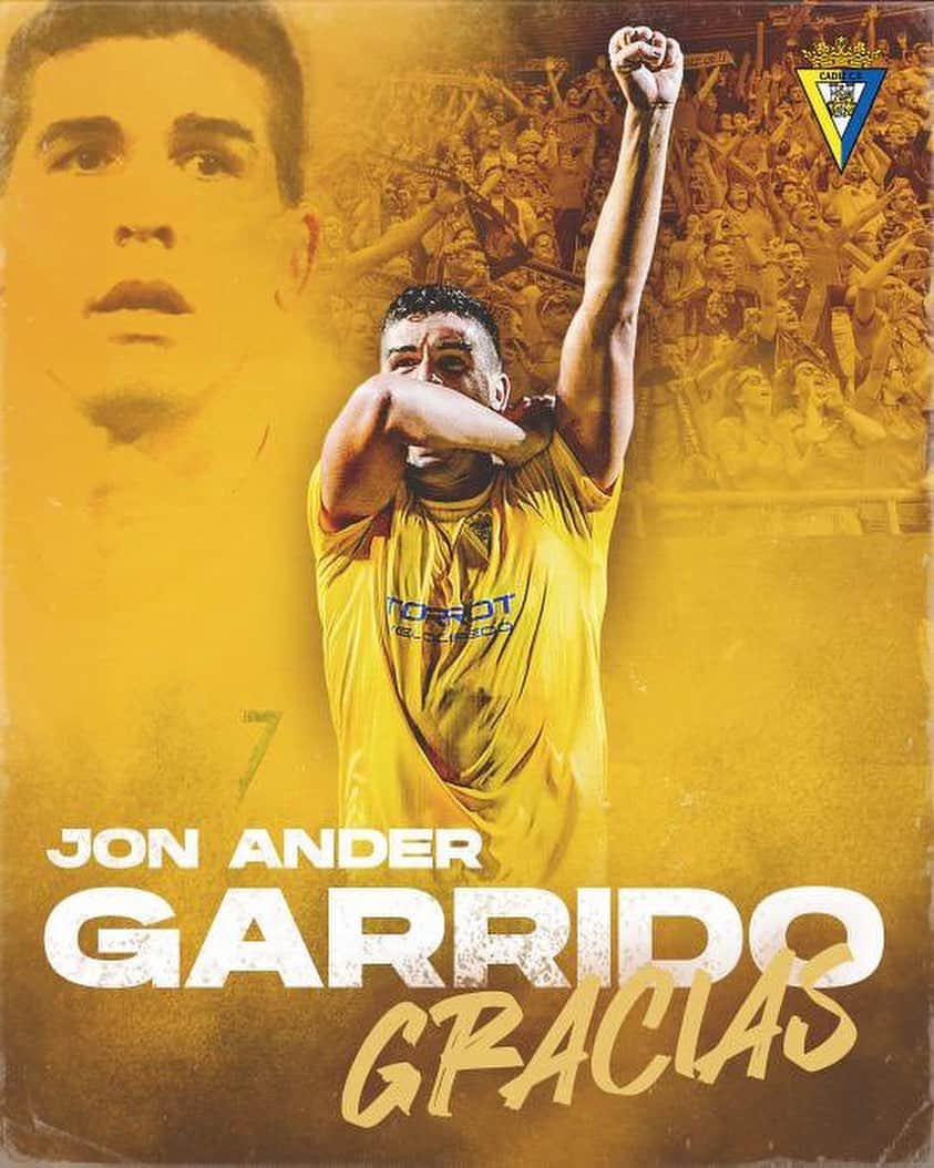 アレハンドロ・フェルナンデス・イグレシアスのインスタグラム：「Leyenda del Cádiz💛💙 Ejemplo en todo  Ha sido un honor poder jugar a tu lado. Mucha suerte en esta nueva etapa Garrontxa💪」