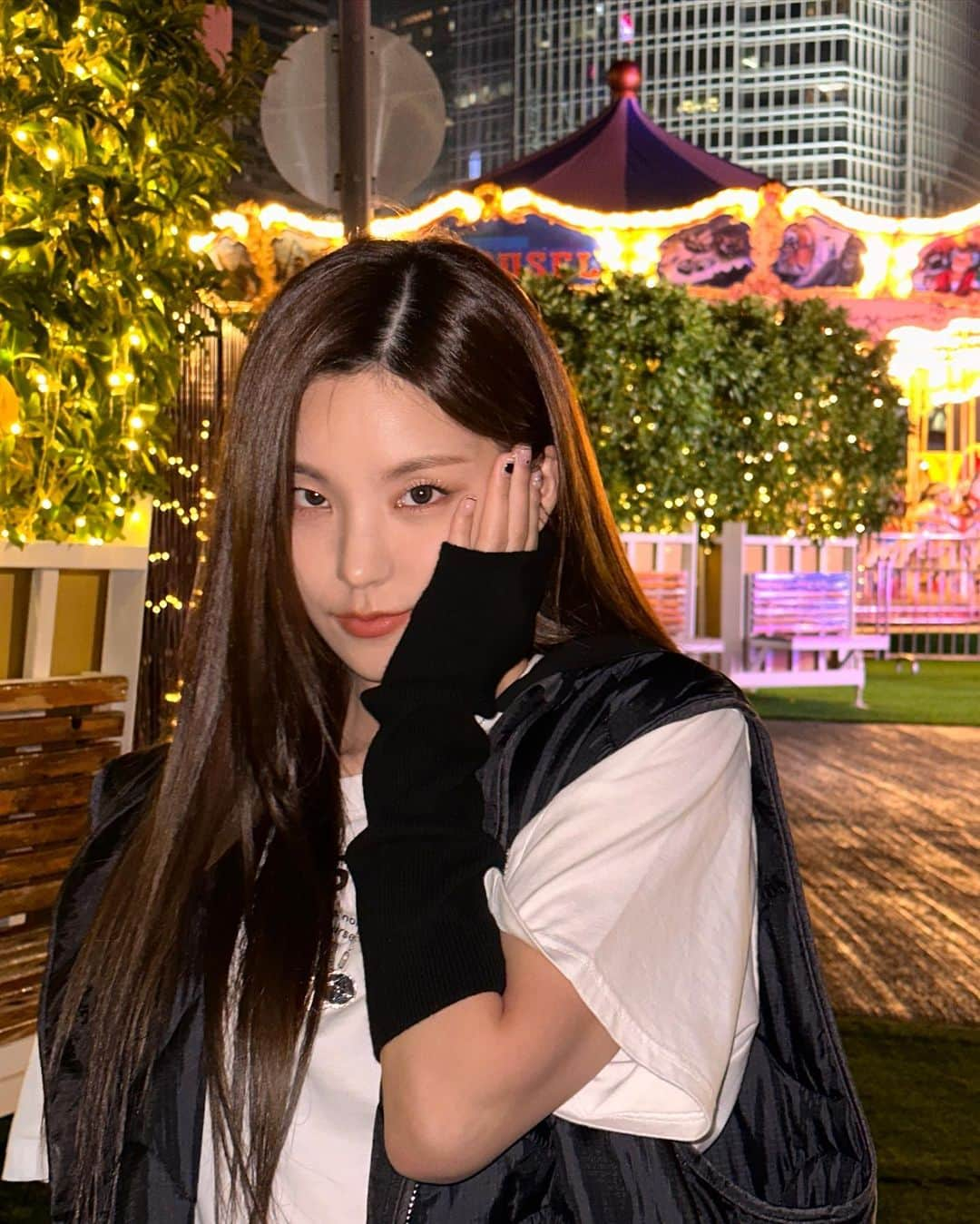 ITZYさんのインスタグラム写真 - (ITZYInstagram)「🎡🌃」6月8日 20時31分 - itzy.all.in.us