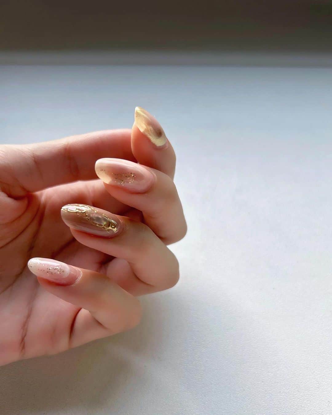chiharuのインスタグラム：「summer  nail🐚」