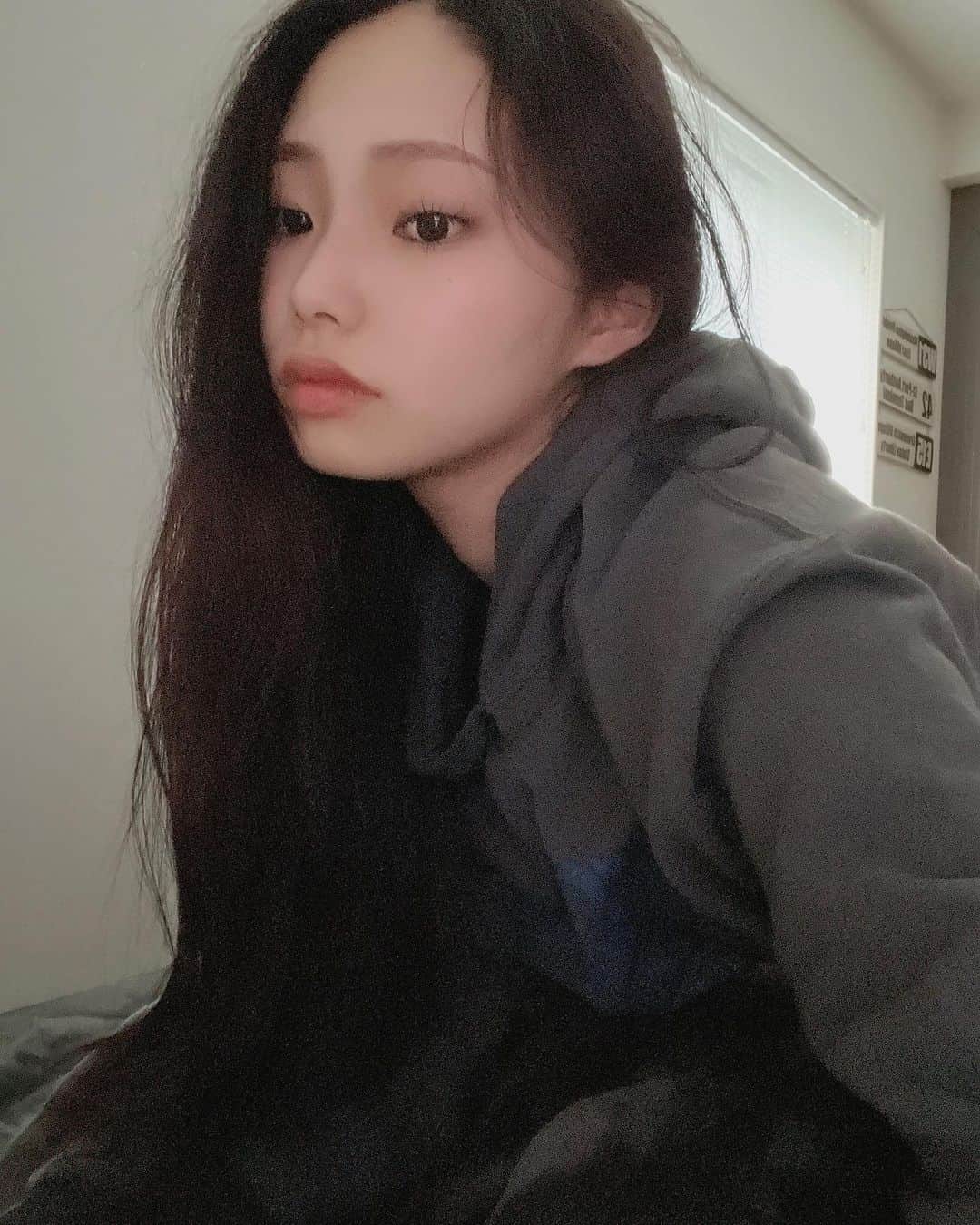 川西莉子のインスタグラム：「🖤」