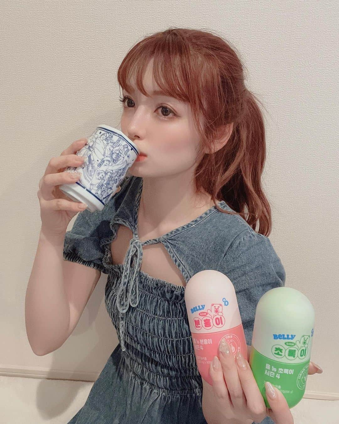 はるさんのインスタグラム写真 - (はるInstagram)「⑅∙˚� 夏に向けてかわいいお洋服たくさん着たいよね💭 韓国女子の定番ダイエットサプリgrn+ @grnjapan__official 💊 韓国ドラッグストアオリーブヤングアワードでランキングに入ったってきいて以前から気になっていたピンク&グリーンのダイエットサプリを試してみたよ💗💚  【ピンク】炭水化物が好きな方にオススメ。「ガルシニア」の成分が入っていて、脂肪になりにくい身体作りをサポート。 【グリーン】脂っこい食事が好きな方にオススメ。「カテキン」の成分が入っていて、体脂肪の付きにくい身体へとサポート。  サプリメントの1粒1粒が大きめなので最初は少し飲みにくさはあるけど慣れたら気にならないよ！ ピンク▶︎1日３回　1回1錠 グリーン▶︎1日2回　1回1錠がオススメみたいです♪  全体的に体内に蓄積される前に排出を促してくれるようなイメージ😉️ ダイエット中に便秘になるって方にもおすすめです🧚‍♀️ 持ち歩ける携帯用鉄剤瓶がおまけでついてくるのは嬉しい🤍  Qoo10 メガ割で割引き値段で販売中です！  @grn__official  #GRN #ピンクグリーン #ダイエット #ダイエットサプリ #体重管理 #オリーブヤング #オリーブヤングおすすめ #サプリメント #ピンクグリーンベリークマエディション #ベリークマ #BELLYGOM #pr#grnサプリ #韓国ダイエット #韓国サプリメント#サプリメントのある生活 #セルフケア #ダイエット方法#ダイエットモチベーション#自分磨き #自分のペース#人と比べない #ボディメイク#ダイエット仲間と繋がりたい#美容好きな方と繋がりたい#自分磨き垢さんと繋がりたい#韓国アイドルダイエット」6月8日 21時00分 - harurun1216