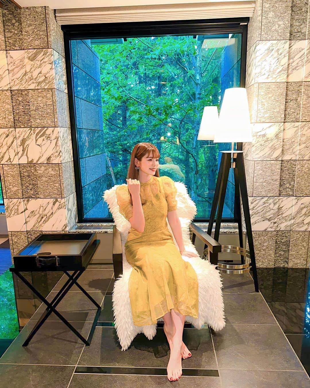 はるさんのインスタグラム写真 - (はるInstagram)「⑅∙˚� 夏に向けてかわいいお洋服たくさん着たいよね💭 韓国女子の定番ダイエットサプリgrn+ @grnjapan__official 💊 韓国ドラッグストアオリーブヤングアワードでランキングに入ったってきいて以前から気になっていたピンク&グリーンのダイエットサプリを試してみたよ💗💚  【ピンク】炭水化物が好きな方にオススメ。「ガルシニア」の成分が入っていて、脂肪になりにくい身体作りをサポート。 【グリーン】脂っこい食事が好きな方にオススメ。「カテキン」の成分が入っていて、体脂肪の付きにくい身体へとサポート。  サプリメントの1粒1粒が大きめなので最初は少し飲みにくさはあるけど慣れたら気にならないよ！ ピンク▶︎1日３回　1回1錠 グリーン▶︎1日2回　1回1錠がオススメみたいです♪  全体的に体内に蓄積される前に排出を促してくれるようなイメージ😉️ ダイエット中に便秘になるって方にもおすすめです🧚‍♀️ 持ち歩ける携帯用鉄剤瓶がおまけでついてくるのは嬉しい🤍  Qoo10 メガ割で割引き値段で販売中です！  @grn__official  #GRN #ピンクグリーン #ダイエット #ダイエットサプリ #体重管理 #オリーブヤング #オリーブヤングおすすめ #サプリメント #ピンクグリーンベリークマエディション #ベリークマ #BELLYGOM #pr#grnサプリ #韓国ダイエット #韓国サプリメント#サプリメントのある生活 #セルフケア #ダイエット方法#ダイエットモチベーション#自分磨き #自分のペース#人と比べない #ボディメイク#ダイエット仲間と繋がりたい#美容好きな方と繋がりたい#自分磨き垢さんと繋がりたい#韓国アイドルダイエット」6月8日 21時00分 - harurun1216