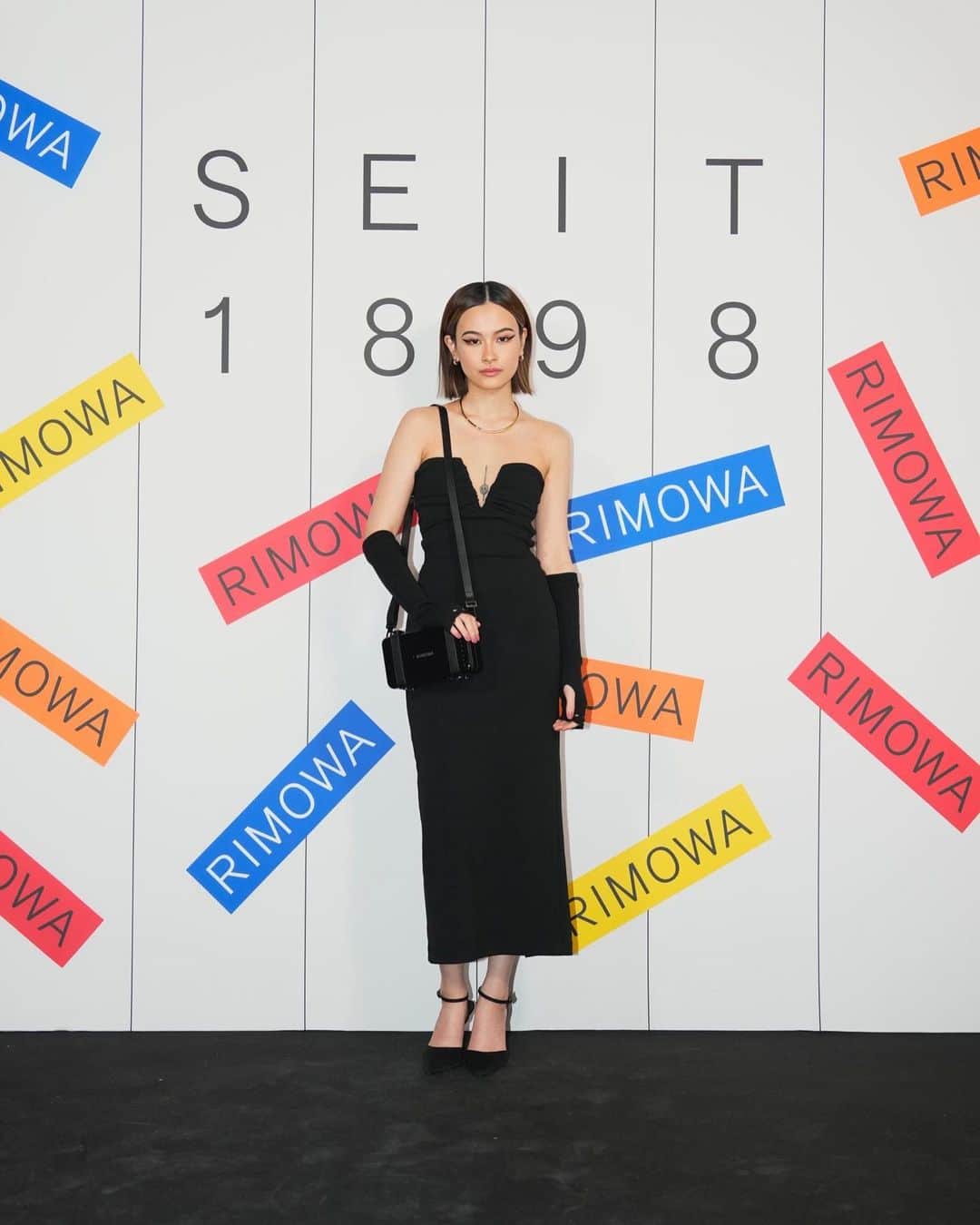 高橋ららのインスタグラム：「RIMOWA 125周年アニバーサリー展”SEIT 1898” に行ってきました✨ 1番古いRimowaのモデルなども見れて楽しかったです❤️  #RIMOWA125 #RIMOWAseit1898」