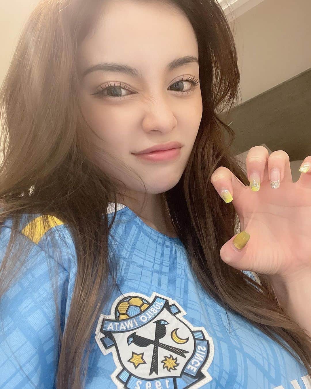 のインスタグラム：「⁡ 6月11日（日）13:05キックオフ ベガルタ仙台vsジュビロ磐田 ⁡  「はままつ地ビールレストラン　マイン・シュロス」にてパブリックビューイングやりまーーーす📣✊🏻 浜松出身の武田修宏さんをゲストでお迎え致します✌️ トークショーや、サイン入りユニフォームが当たる抽選会もありますよ🤜💥🤛 ⁡ ぜひ現地まで行けない、、、🥲という皆さん！ 浜松マインシュロスで一緒にジュビロ磐田応援しましょう🔥 イベントは11:00からです🤘 ⁡ 詳しくはジュビロ磐田公式HPから⚽️ またサポーターの皆さんと一緒に試合観戦出来るの嬉しいしめちゃくちゃ楽しみです👩‍🦳🩵 ⁡ 今季のユニやっぱかわい〰️🤘 ⁡ #ジュビロ磐田 #ジュビロクラブアンバサダー #パブリックビューイング #Jリーグ #jリーグ女子 #浜松」