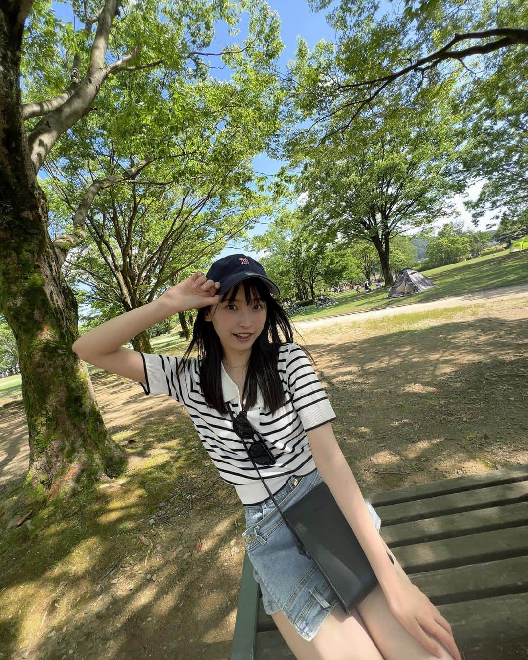 坂川陽香さんのインスタグラム写真 - (坂川陽香Instagram)「🧢👊🏻❤️  福井のグリーンセンターにピクニック行ってきました〜🏃‍♀️💨 実は #にじパレ で紹介されてて気になって行っちゃいました🤭  屋台や体験スペースなど盛り沢山で楽しかったです(^^)  そして何より、緑がいっぱいでとても過ごしやすかった〜自然大好き😌😌また行きたいな〜🌿‬  #福井県 #福井県総合グリーンセンター#AKB48 #坂川陽香 #06 #ootd #neweracap」6月8日 21時16分 - hiyuka_sakagawa.1007